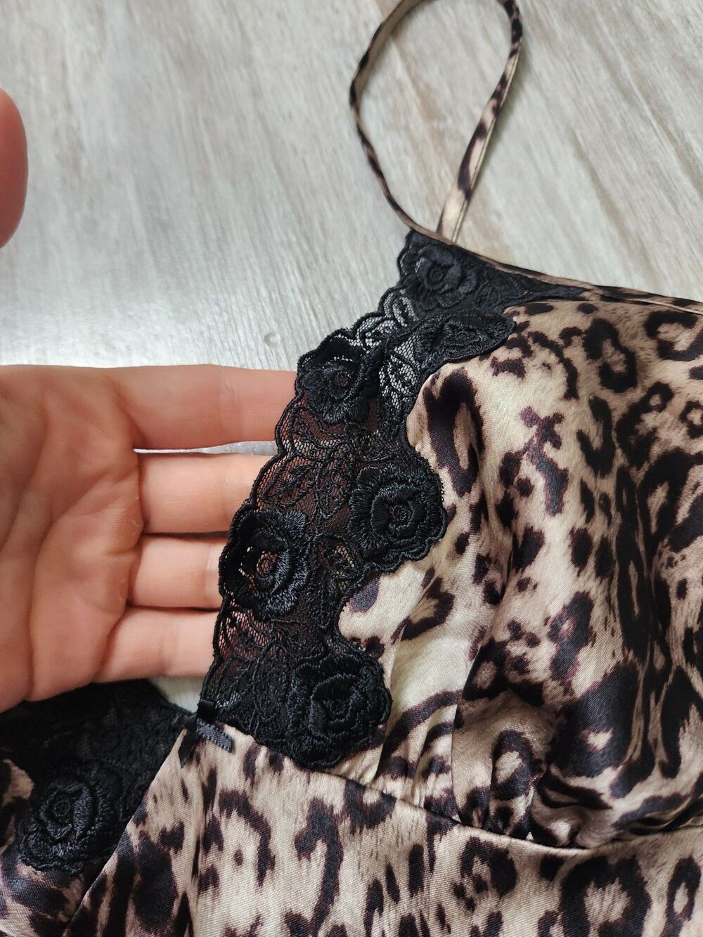 VTG Secret Treasures Leopard Satin Lace Trim Strappy Back Mini Slip Sz S EUC - Picture 3 of 12